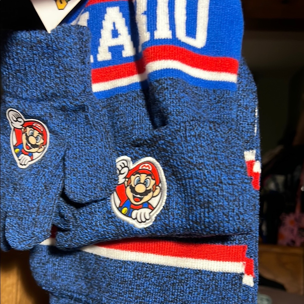 Nintendo Mario Beanie Blue/Red Beanie with Pom-Pom with scarf and mittens